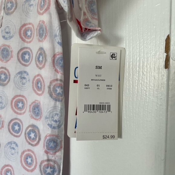 NEW Captain America Button Down Shirt - Picture 4 of 8